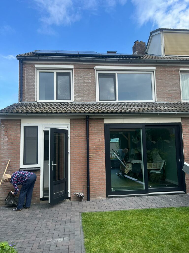 Kunststof kozijnen in Veenendaal in groene wijk